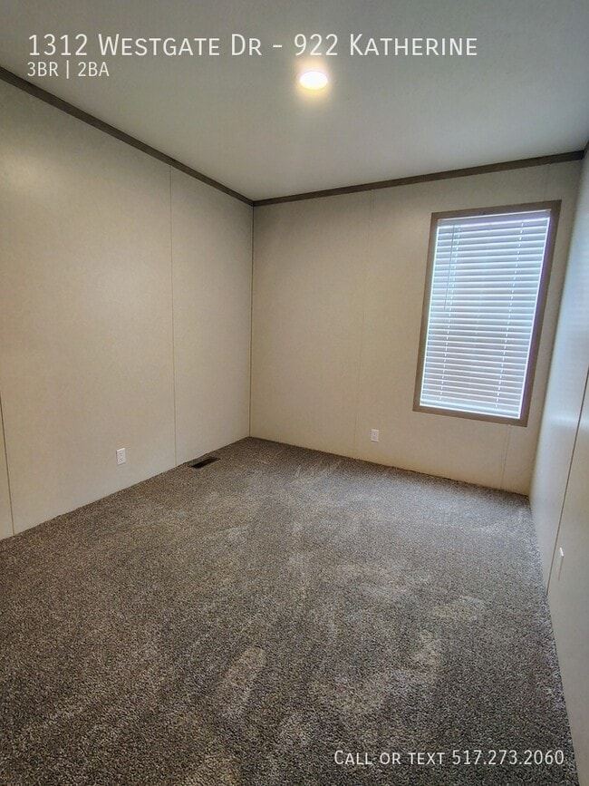 Building Photo - 1312 Westgate Dr