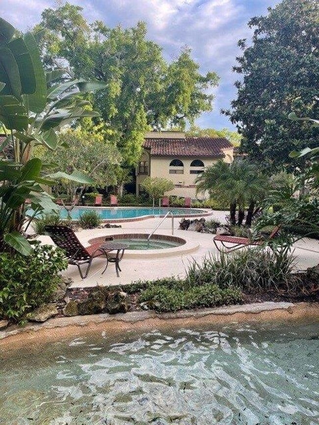 Building Photo - 1236 St Tropez Cir