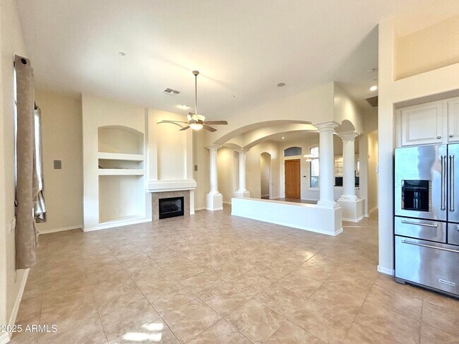 Building Photo - 10844 N 126th Way