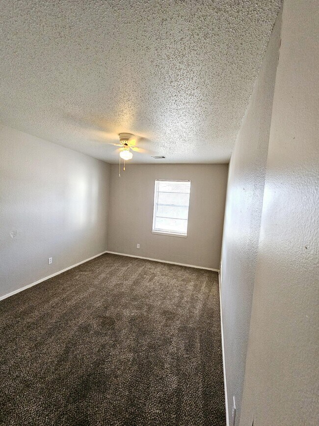 Building Photo - 1430 Cambridge Pl