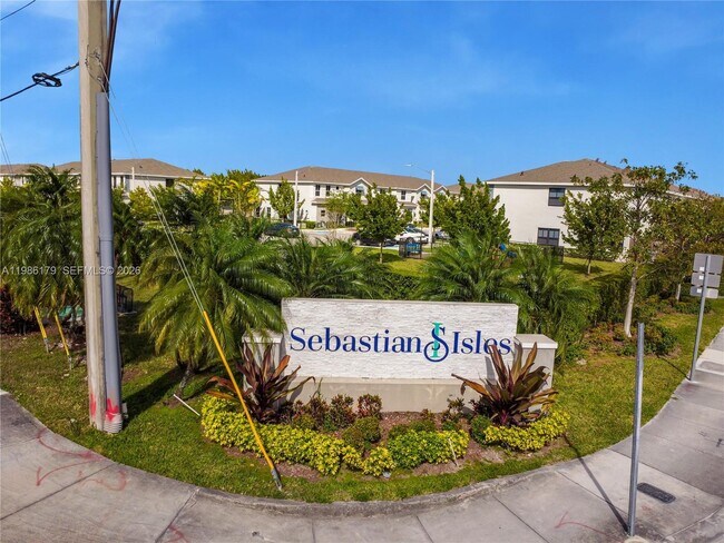 Building Photo - 149 NE 3rd St