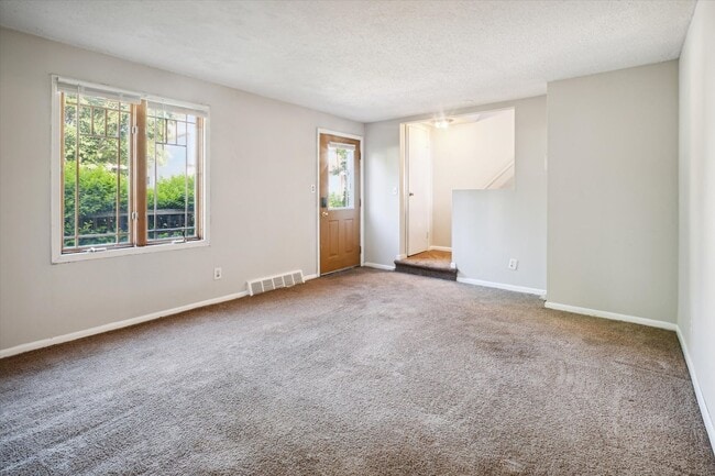 Building Photo - 1349 W 87th St