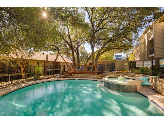 Primary Photo - 3018 S 1st St