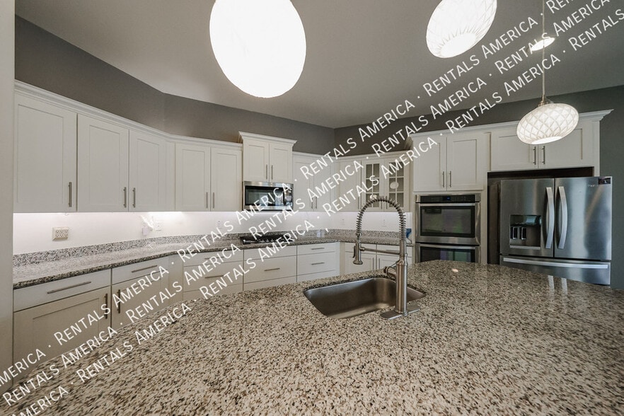 Building Photo - 22366 E Sentiero Dr