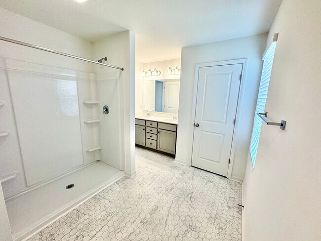 Building Photo - NEW Single Family Home - 2.5 Miles to I-85/Minutes from Downtown Salisbury