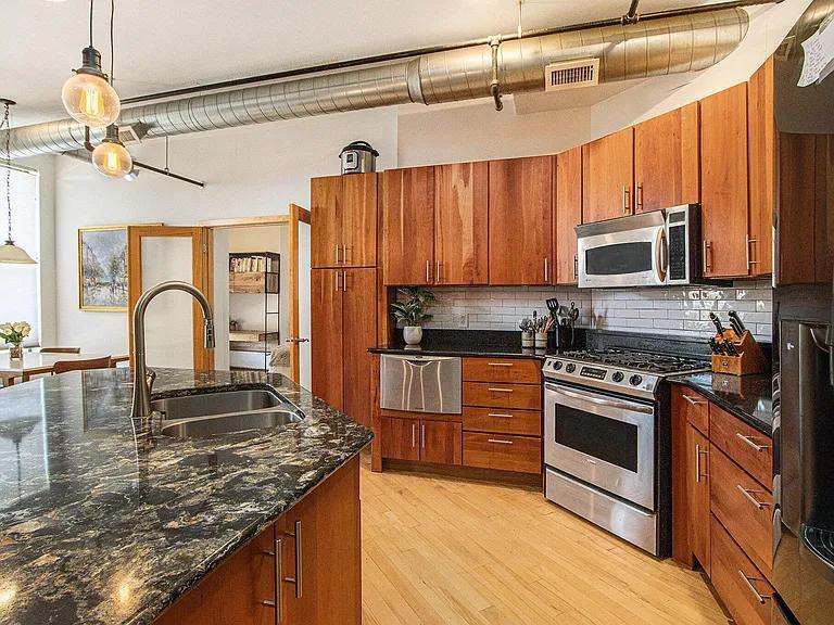 Building Photo - 222 N Kalamazoo Mall