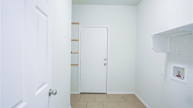 Building Photo - 7200 Longford Trail