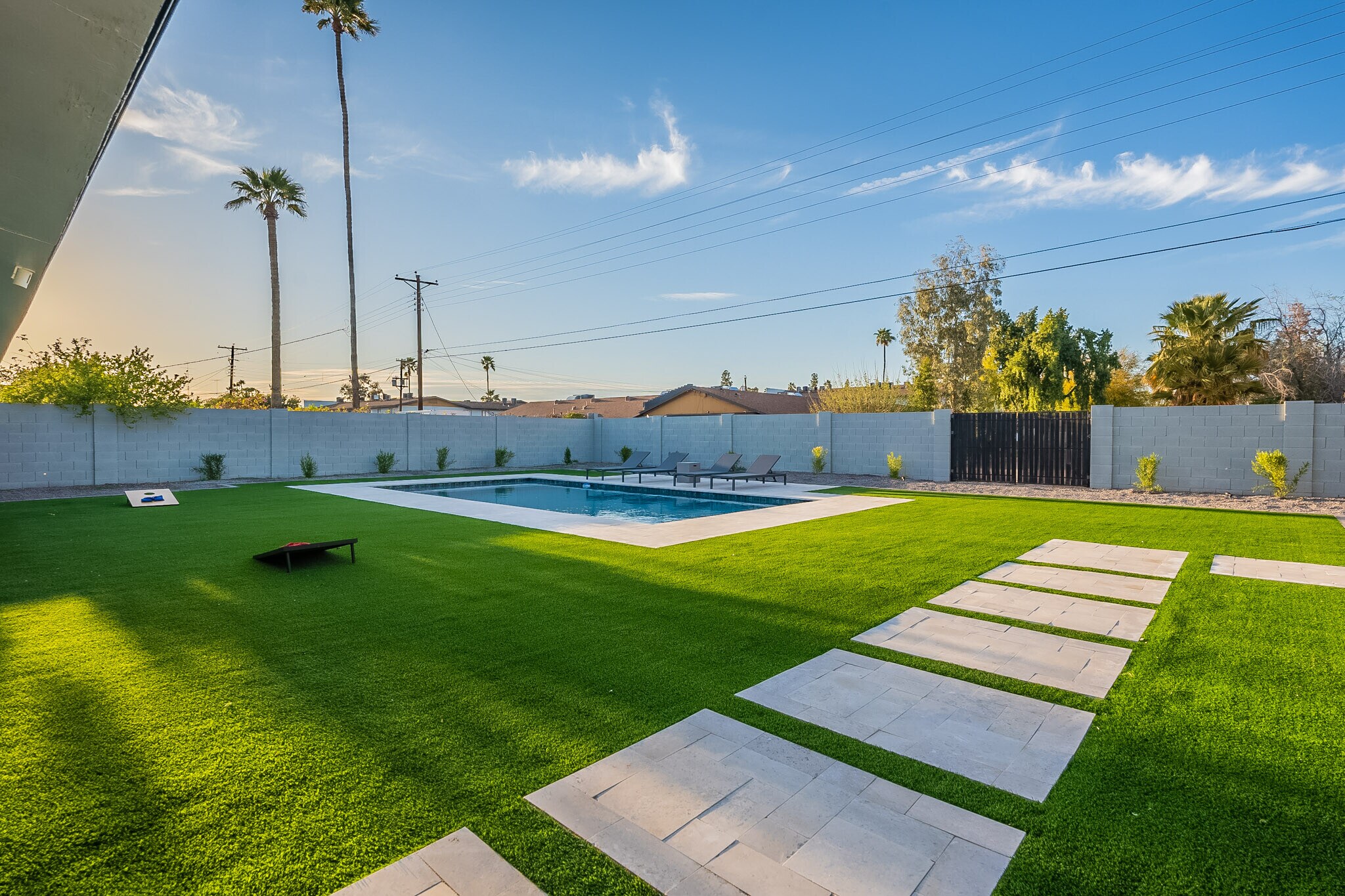 Pool / Backyard - 126 E Palmcroft Dr