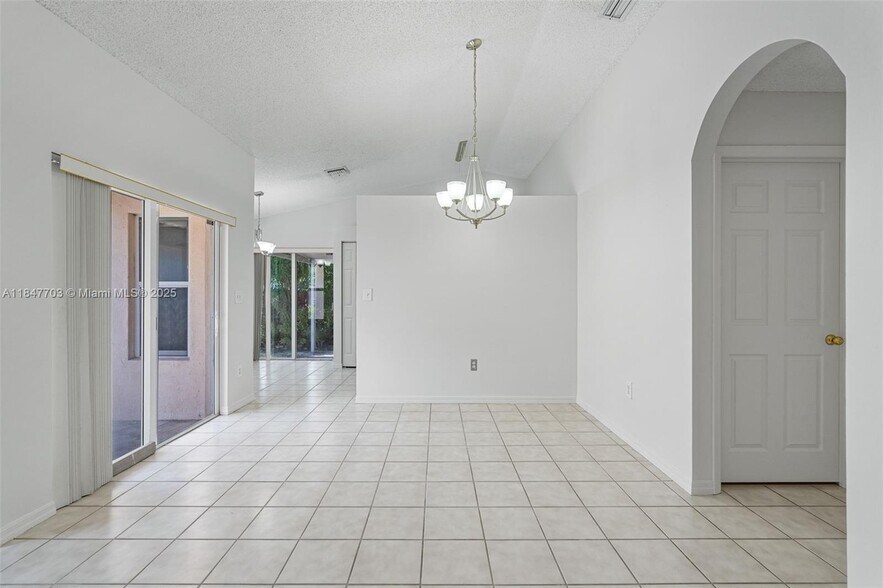 Building Photo - 14202 SW 151st Ct