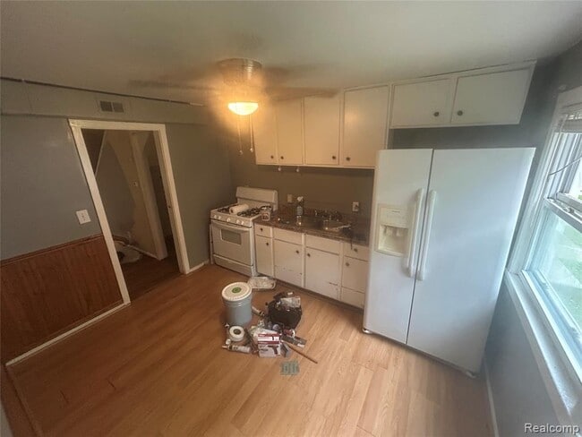 Building Photo - 33314 Belding Ct