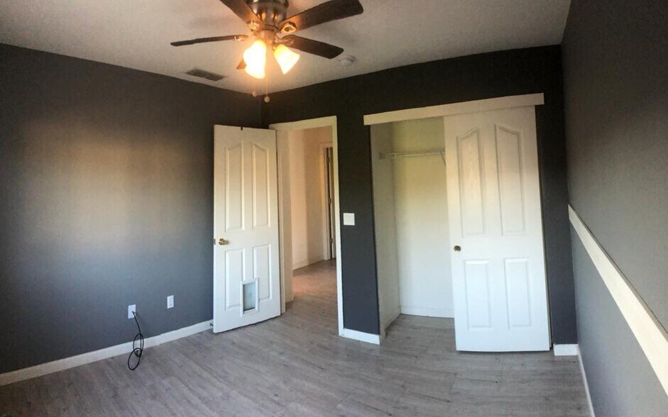 Building Photo - 21 Anjou Cir