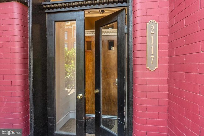 Building Photo - 2117 N St NW