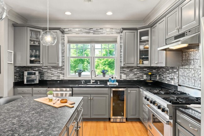 Building Photo - 3369 Preston Shore Dr