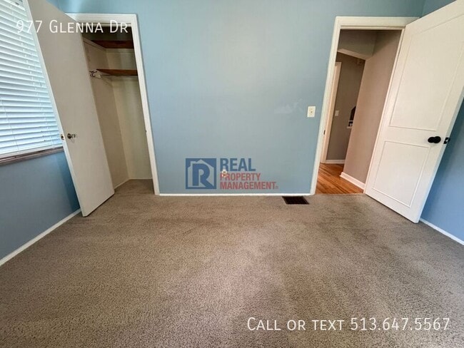 Building Photo - 977 Glenna Dr