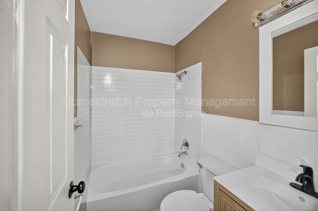 Building Photo - 408 Crawford Rd