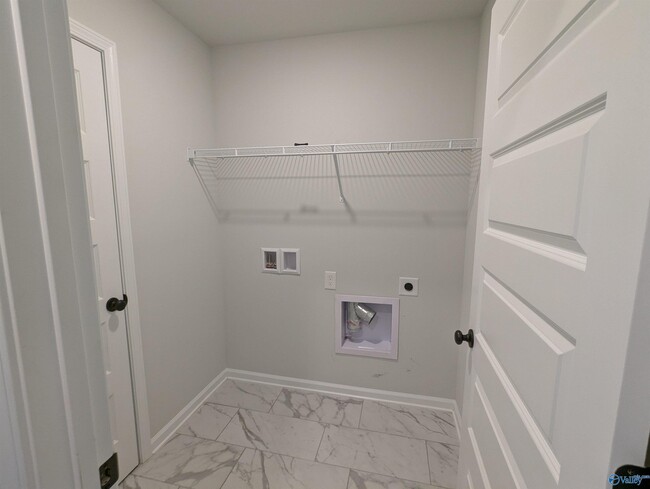 Building Photo - 124 Varina Dr