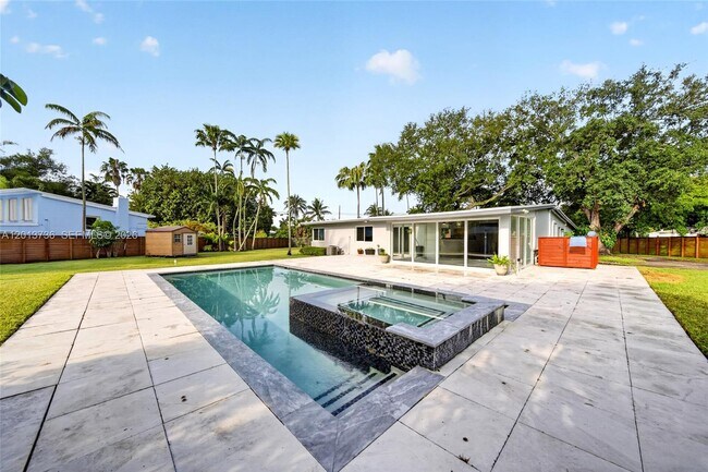 Building Photo - 11665 W Biscayne Canal Rd