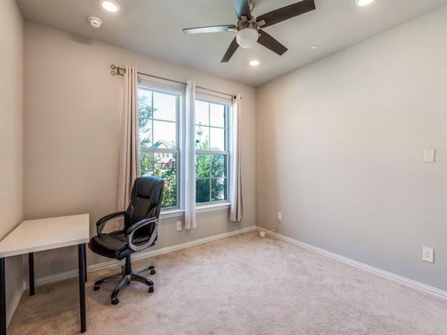 Building Photo - 2112 Creekbluff Ct