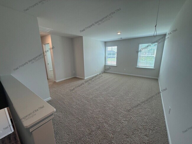 Building Photo - 122 Longleaf Ct
