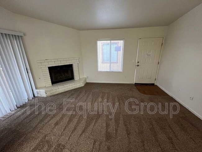 Building Photo - 3902 W Meadow Ave