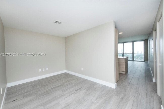 Building Photo - 16385 Biscayne Blvd