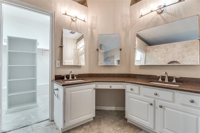 Building Photo - 3609 Ironstone Dr