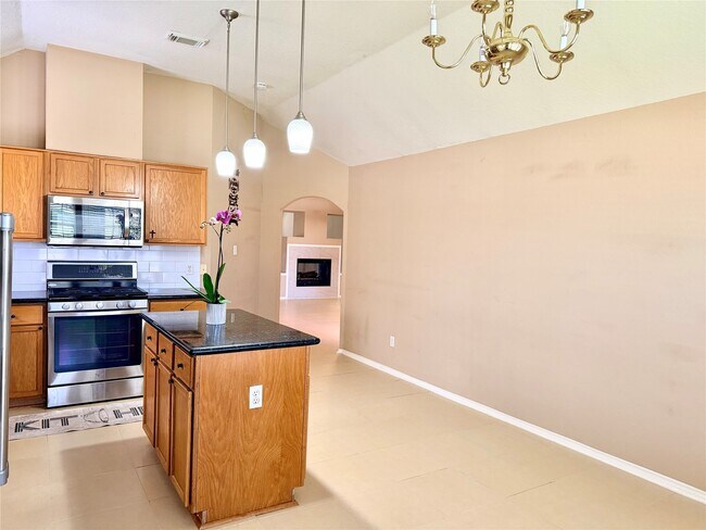 Building Photo - 23023 Canal Rd