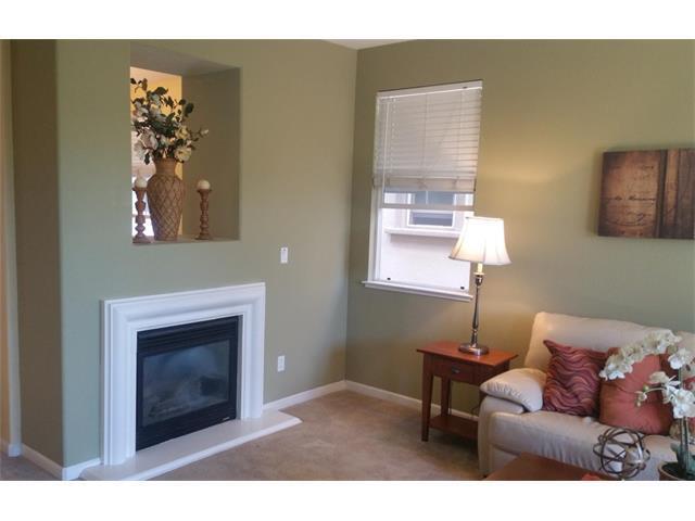 Building Photo - WILLOW GLEN - Beautiful townhome with balc...