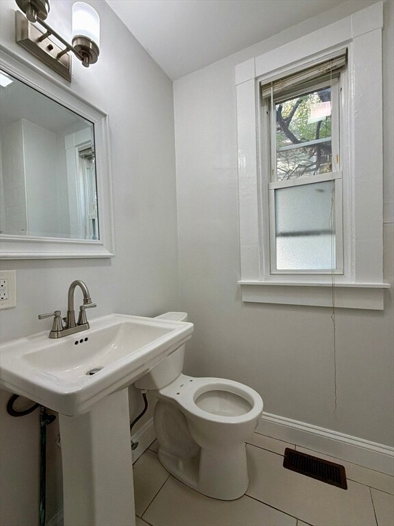 Building Photo - 65 Pearl St