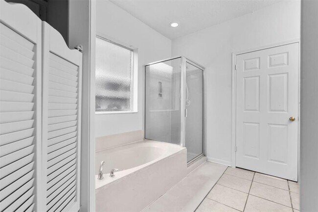Building Photo - 6614 Berrytree Ln