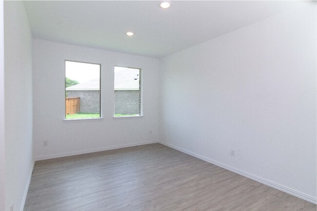 Building Photo - 3240 Willow Ter Ln