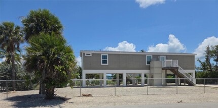 Building Photo - 799 Hazel St