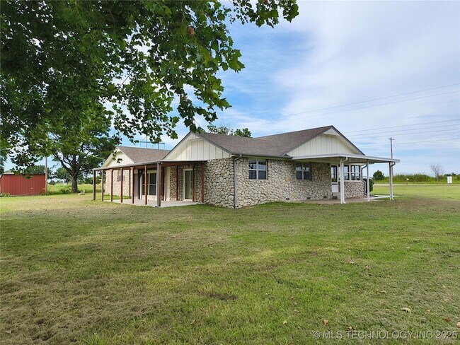 Building Photo - 16012 S Elwood Ave