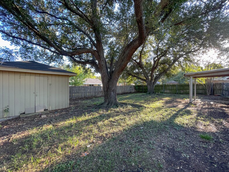 Building Photo - 7104 Churchill Cir