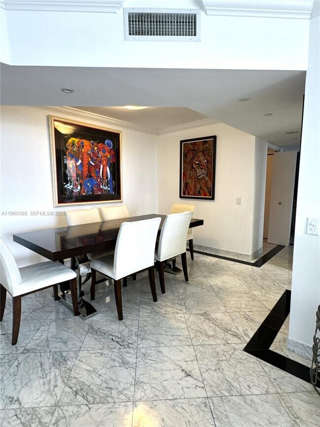 Building Photo - 21055 Yacht Club Dr