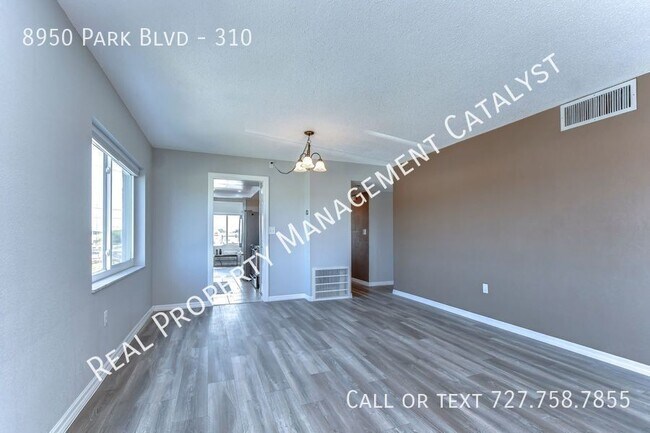 Building Photo - 8950 Park Blvd