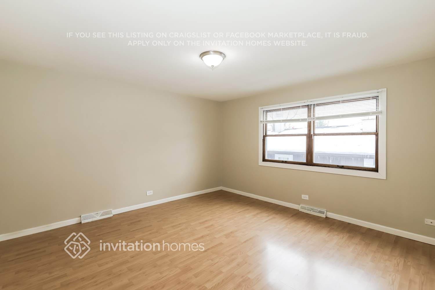 Building Photo - 42 Holly Dr