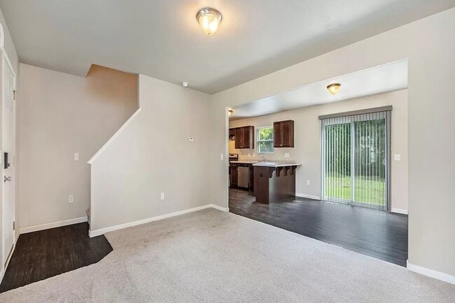 Building Photo - Newer Home for Lease in Richland