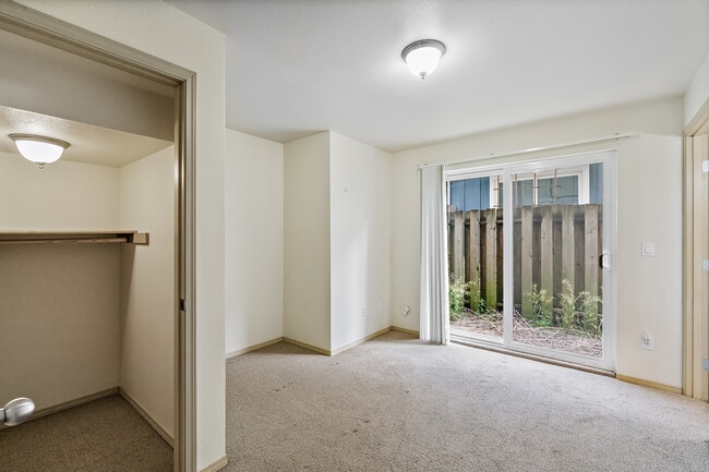 Building Photo - 8619 Delridge Way