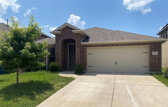 Building Photo - 2258 Templin Ave