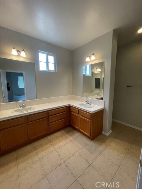 Building Photo - 21739 Pink Ginger Ct