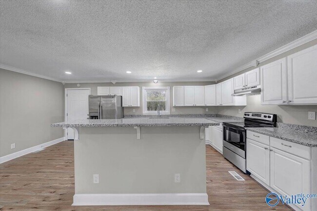 Building Photo - 117 Mandy Dr