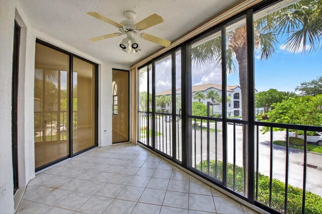 Building Photo - 5136 Floria Dr