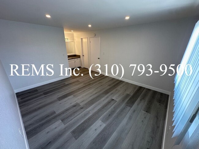 Building Photo - 16903 S Vermont Ave