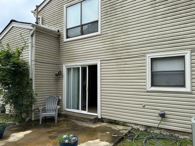 Building Photo - 113 Highland Point Cove