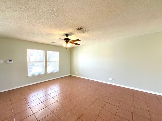 Building Photo - 3BD/2.5BA Dover Ridge Home Near 1604 – No Carpet, Fenced Yard & Covered Patio!