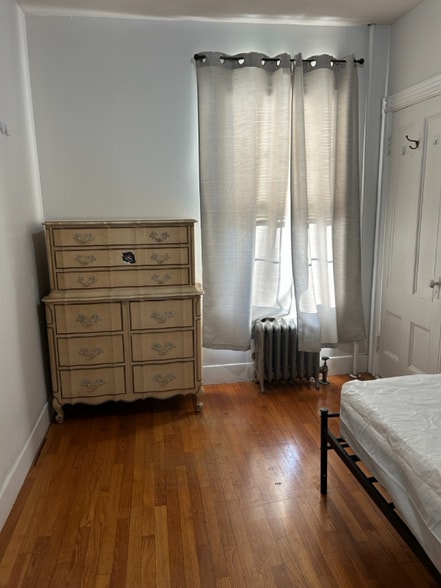 Building Photo - 583 Washington Ave