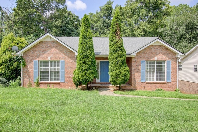 Building Photo - 3 bed 2 bath w sweet basement.  Go
