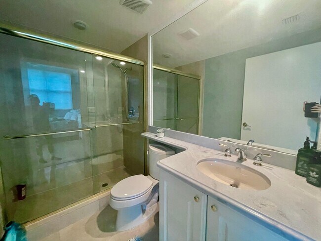 Building Photo - 3720 S Ocean Blvd