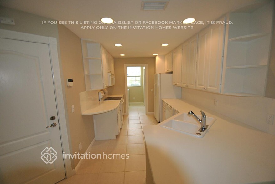 Building Photo - 456 Capistrano Dr